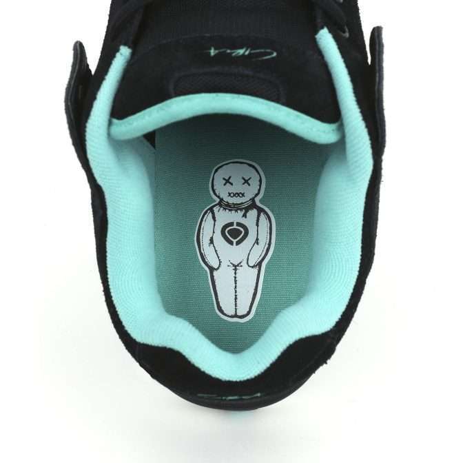 205 SE - BLACK/AQUA